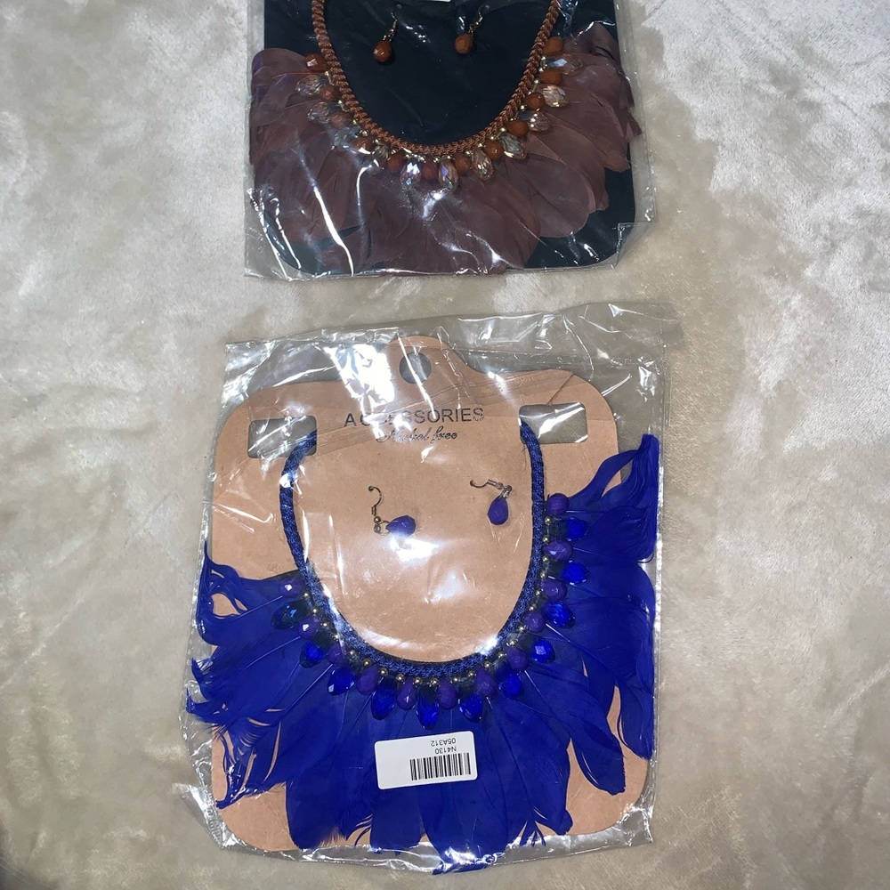 NWT 2 feather earring and necklace sets…Cobalt Blue & Brown brand new!